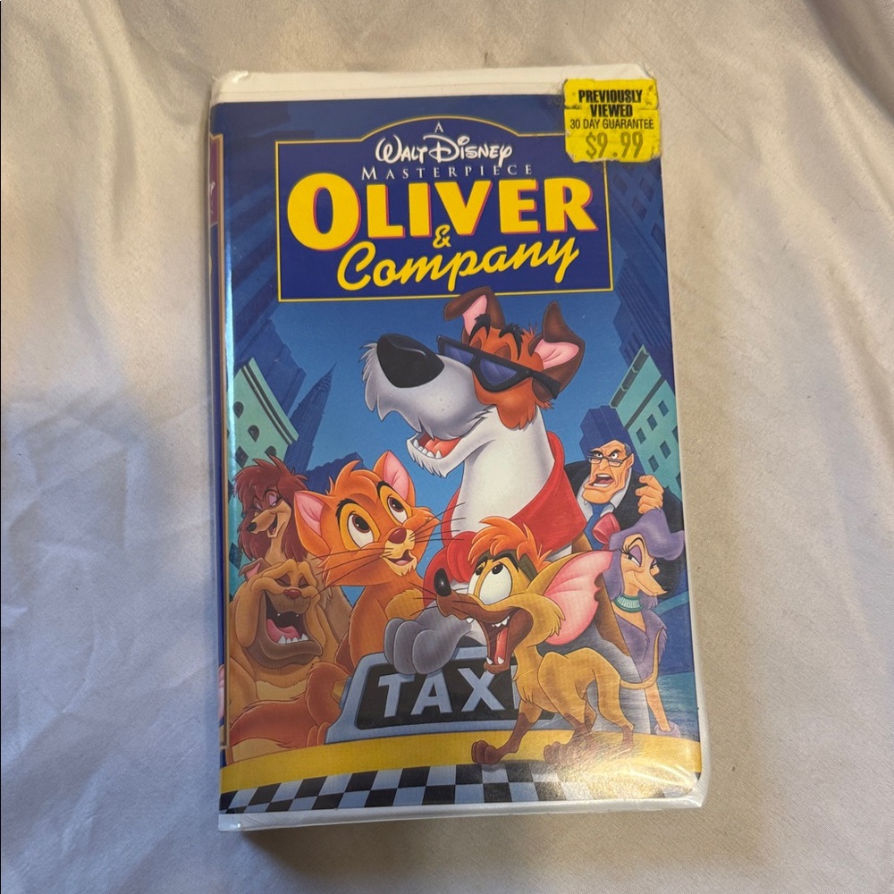 Disney Oliver & Company VHS